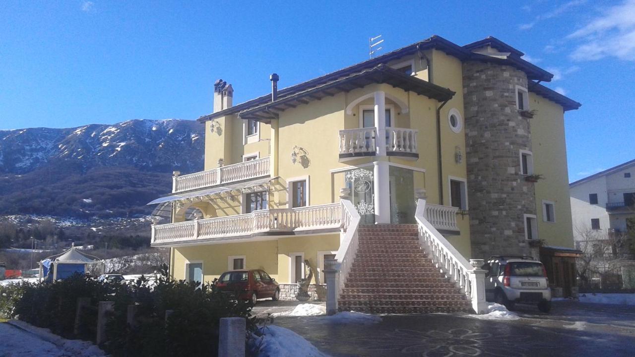 Hotel Vitalba Rocca di Mezzo Exterior photo